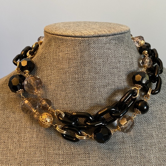 Branded Vintage Gold/Black Statement Necklace - Picture 3 of 4
